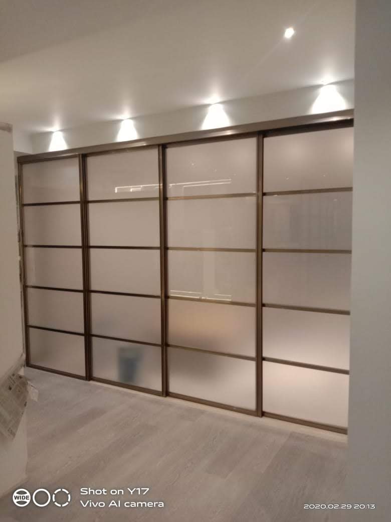 beautiful-designs-for-lacquer-glass-wardrobes-in-gurgaon-gurgaon-largest-dealers-and-manufacturers-in-gurgaon-india